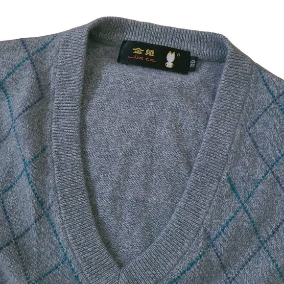 100% Cashmere V-Neck Argyle Gray Sweater Size Large - Picture 3 of 8